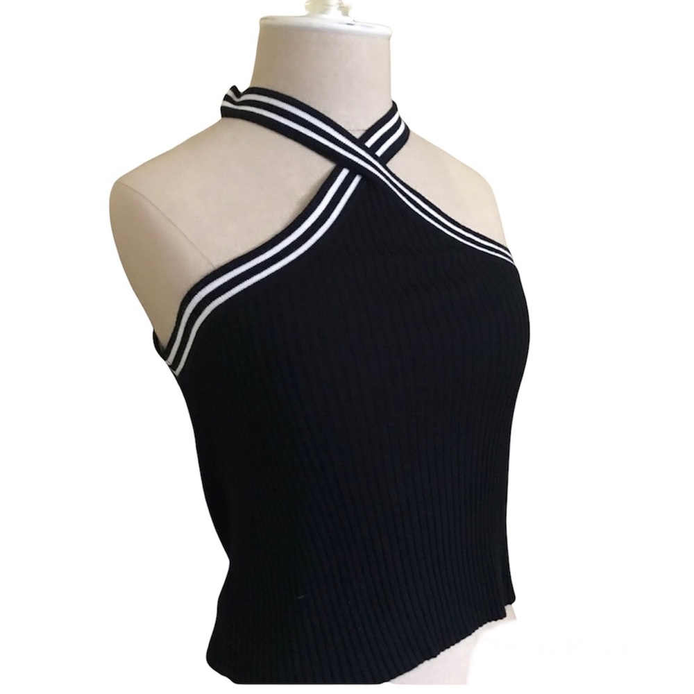 [Bonart] Black and White Halter Crop Top